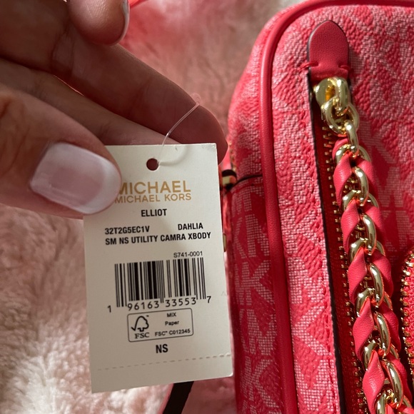 BNWT Michael Kors Elliot Utility Crossbody Bag in dahlia - Picture 5 of 9
